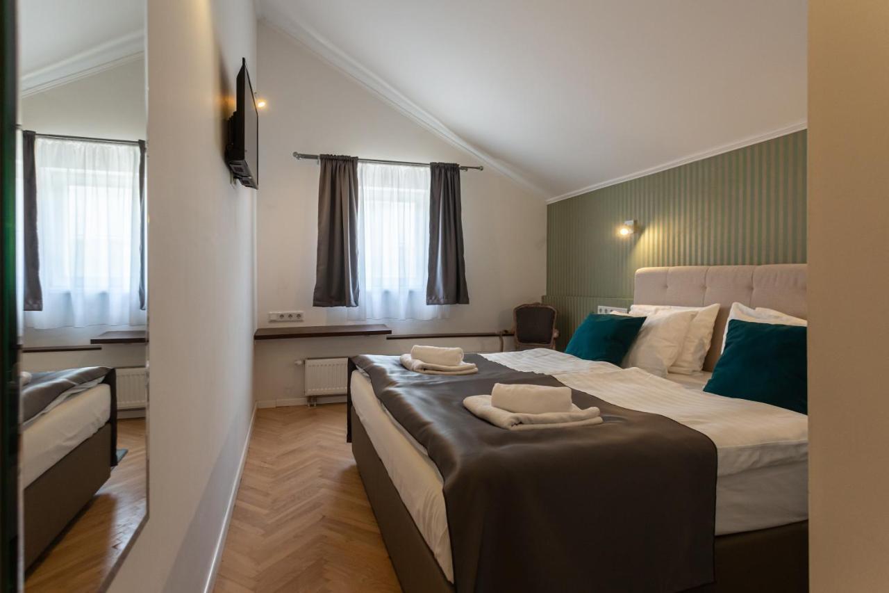 Hotel Heritage Petrakija 3*