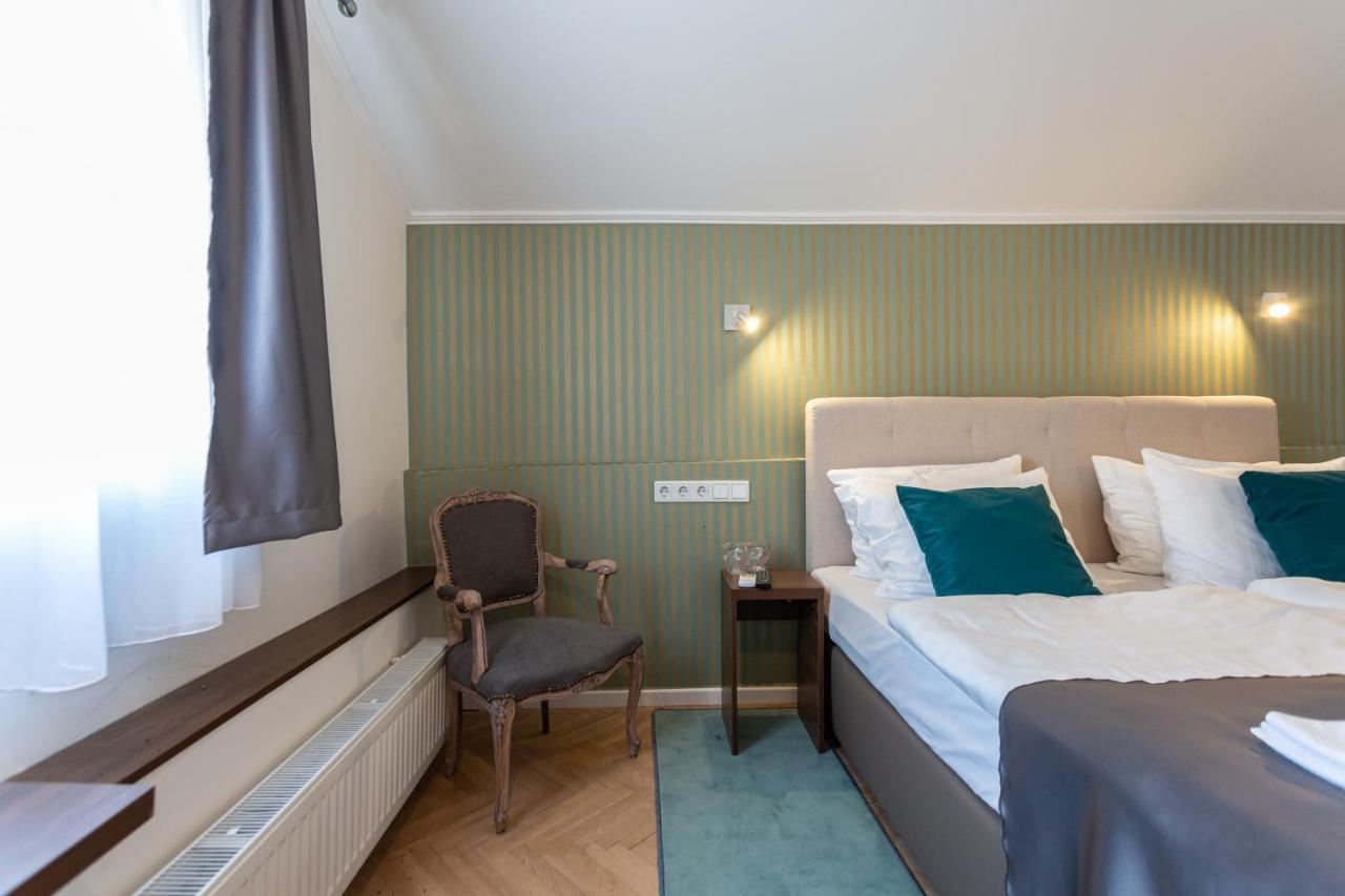 Hotel Heritage Petrakija 3*