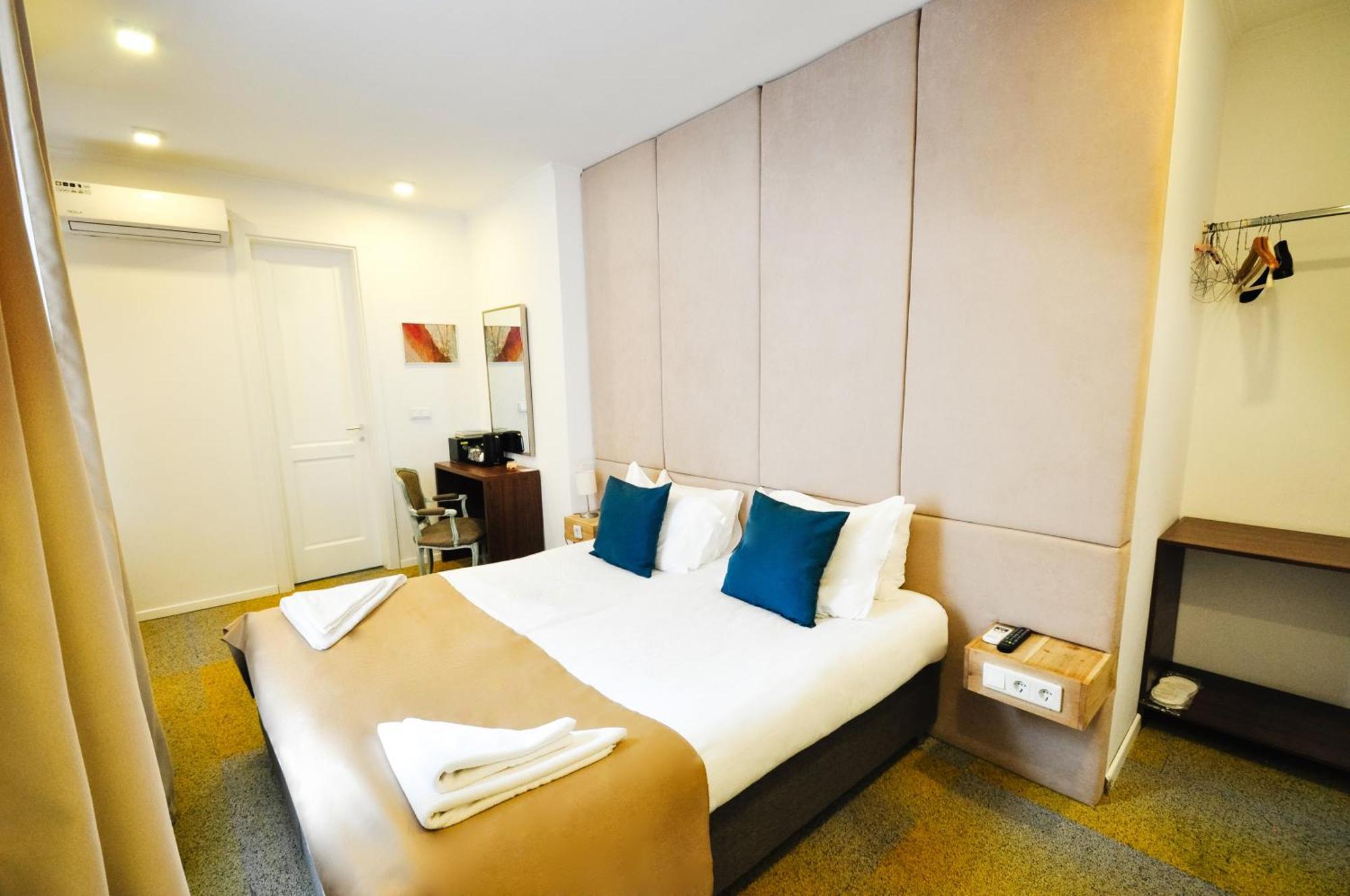 Heritage Petrakija Hotel 3*